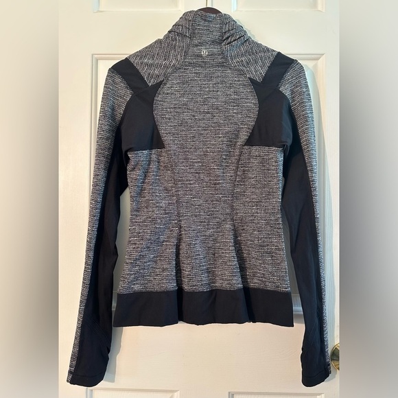 LULULEMON Bhakti Coco Pique Black Size 6 Double Zip Wrap Yoga Fitted Thumbholes - Picture 14 of 16